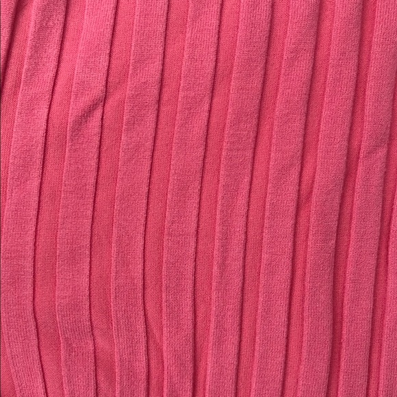 Pink Ribbed V-Neck Top - Picture 4 of 5